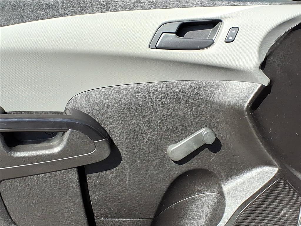 Used 2019 Chevrolet Sonic LT image 14