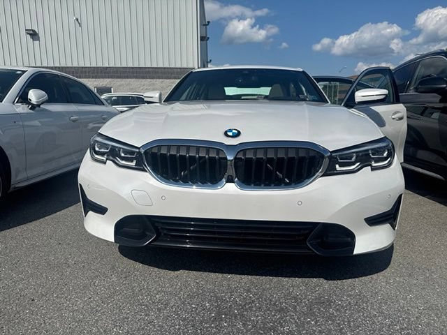 Used 2021 BMW 330i xDrive Sedan w/ Premium Package AWD/4WD image 24