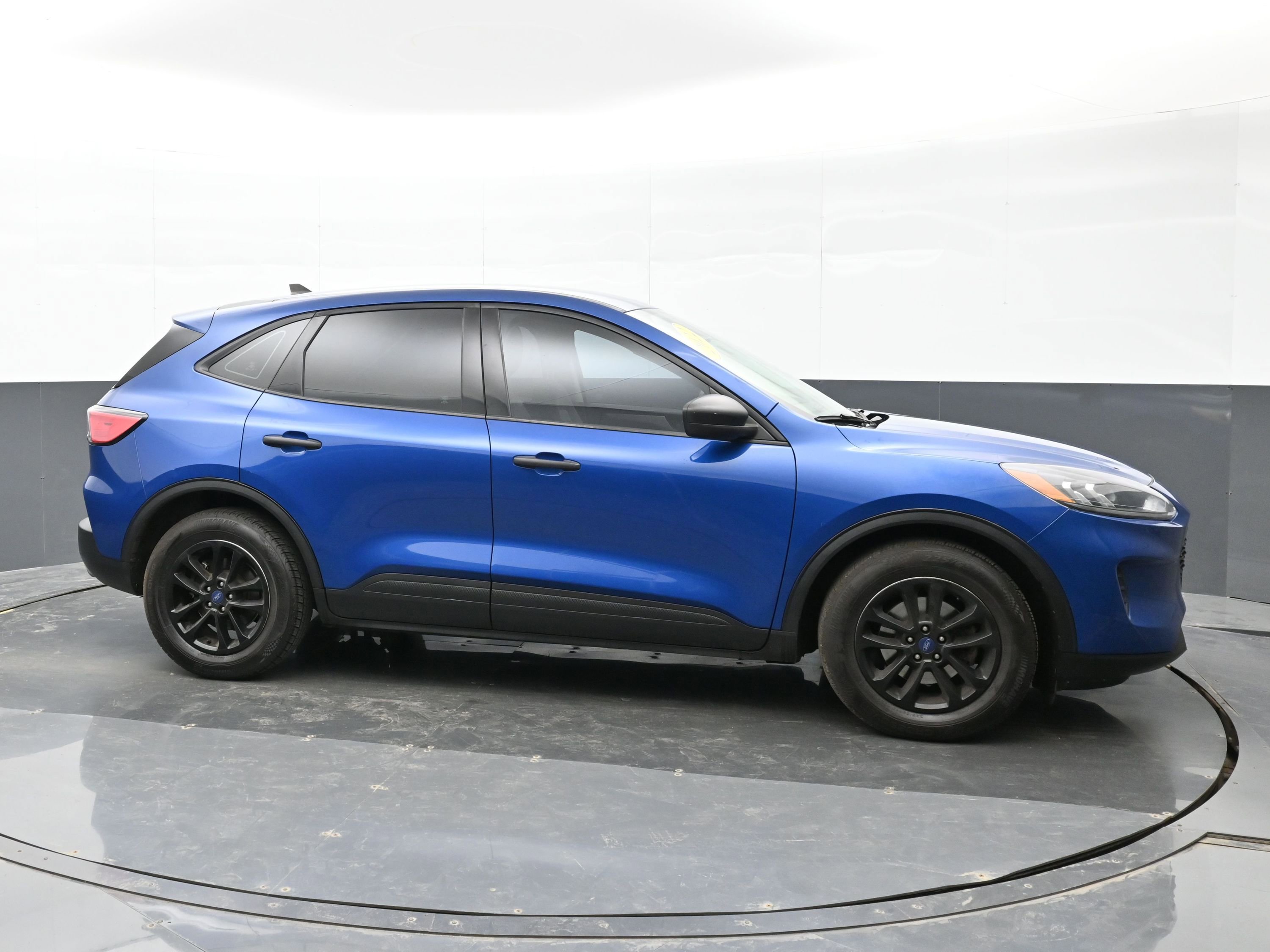 Used 2022 Ford Escape S image 8