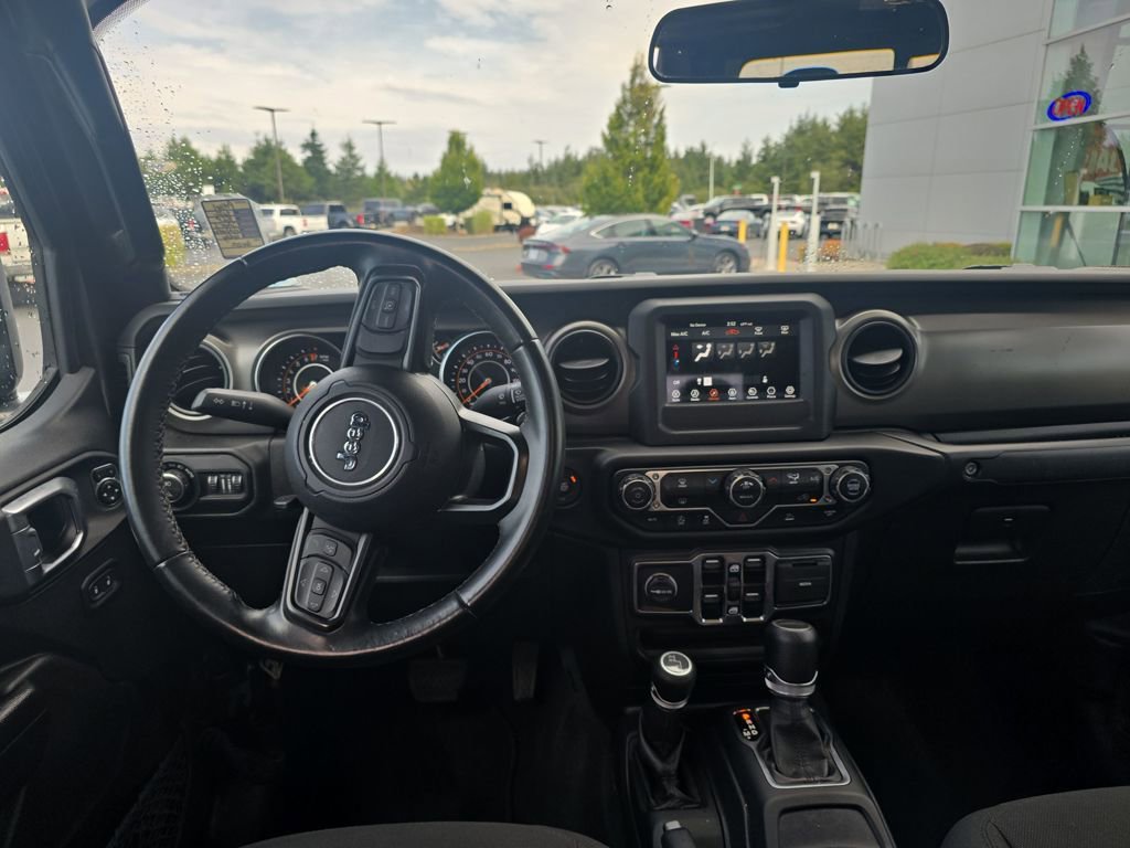 Used 2022 Jeep Gladiator Sport image 11