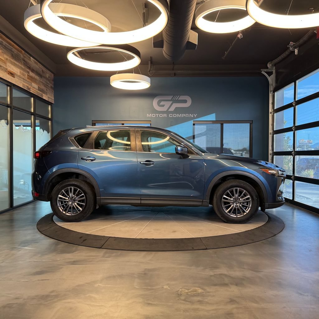 Used 2017 MAZDA CX-5 Sport AWD/4WD image 2