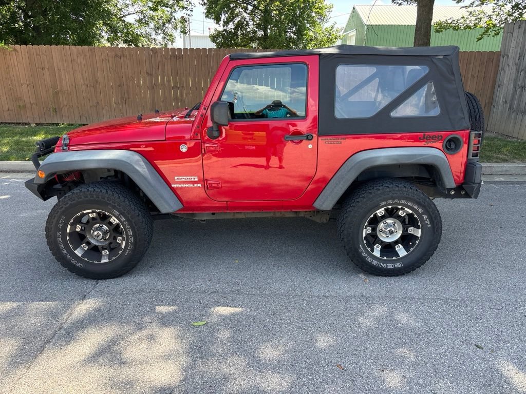 Used 2012 Jeep Wrangler Sport AWD/4WD image 2