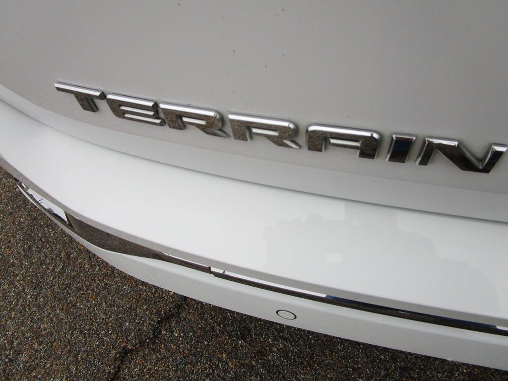 Used 2020 GMC Terrain Denali w/ Denali Premium Package image 9