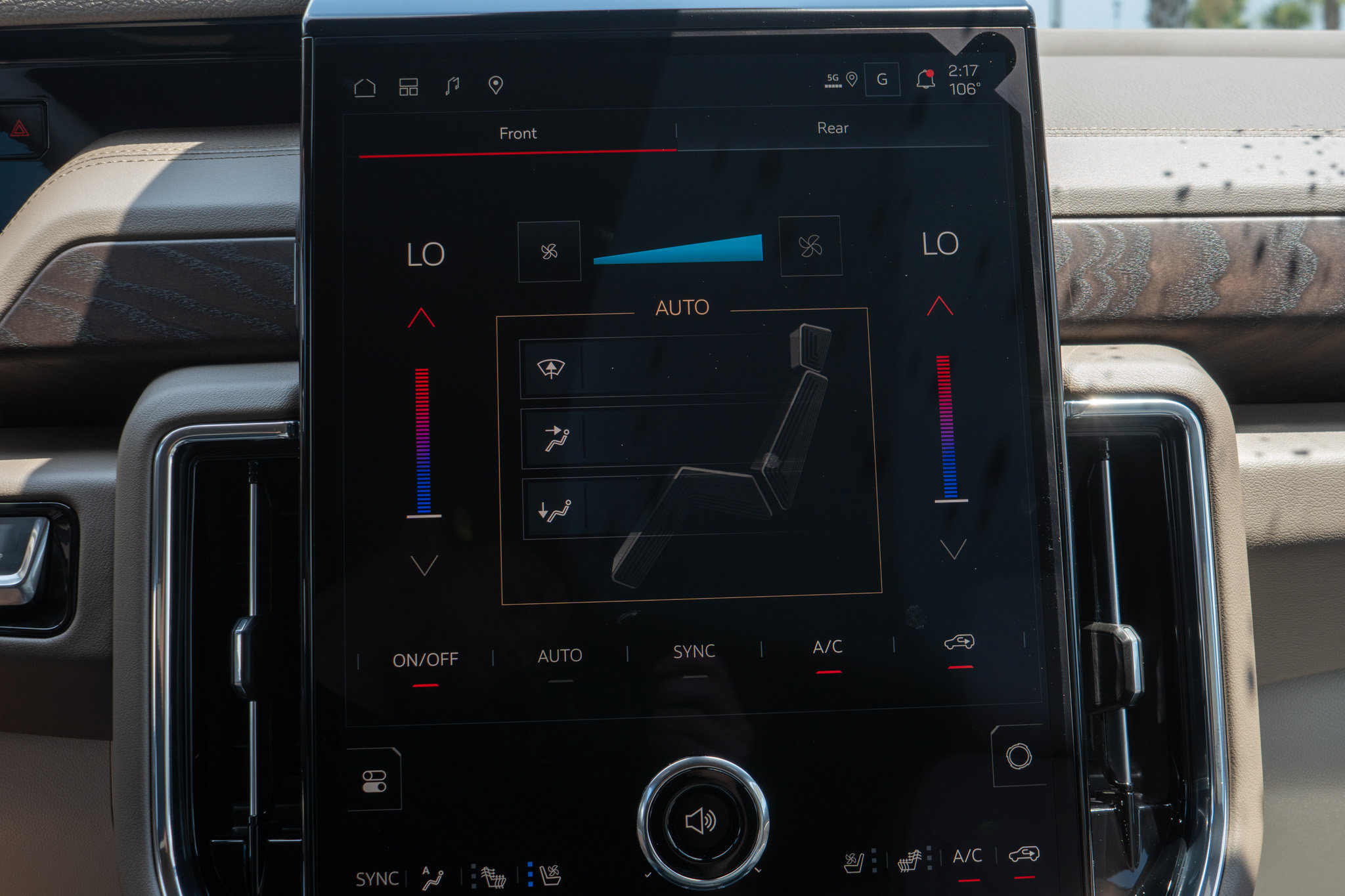 New 2026 GMC Yukon Denali w/ Denali Reserve Package AWD/4WD image 20