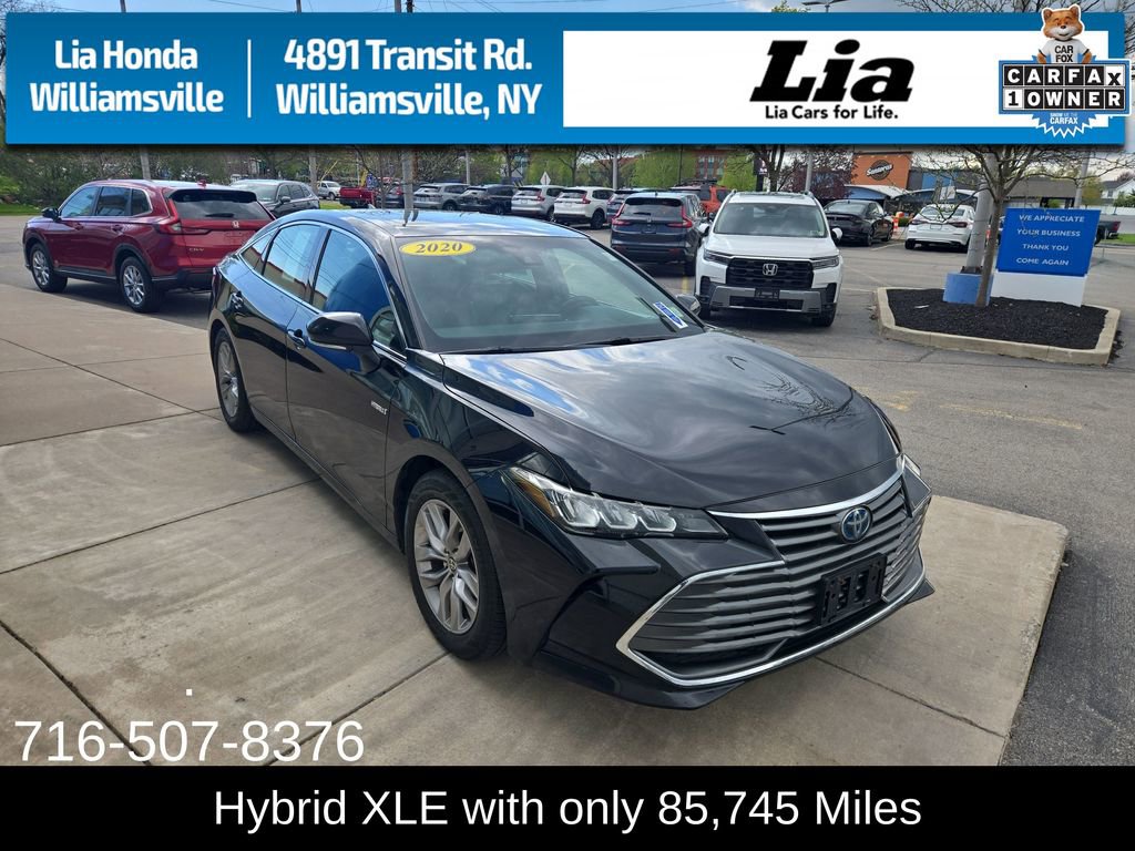 Used 2020 Toyota Avalon XLE w/ Moonroof Package FWD image 1