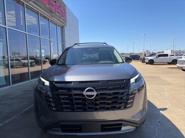 New 2026 Nissan Pathfinder SL image 6