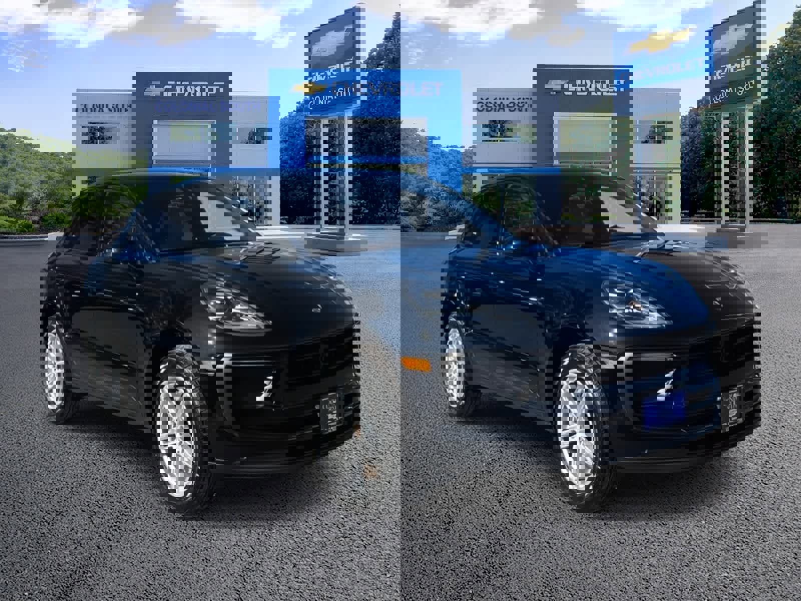 Used 2025 Porsche Macan image 8