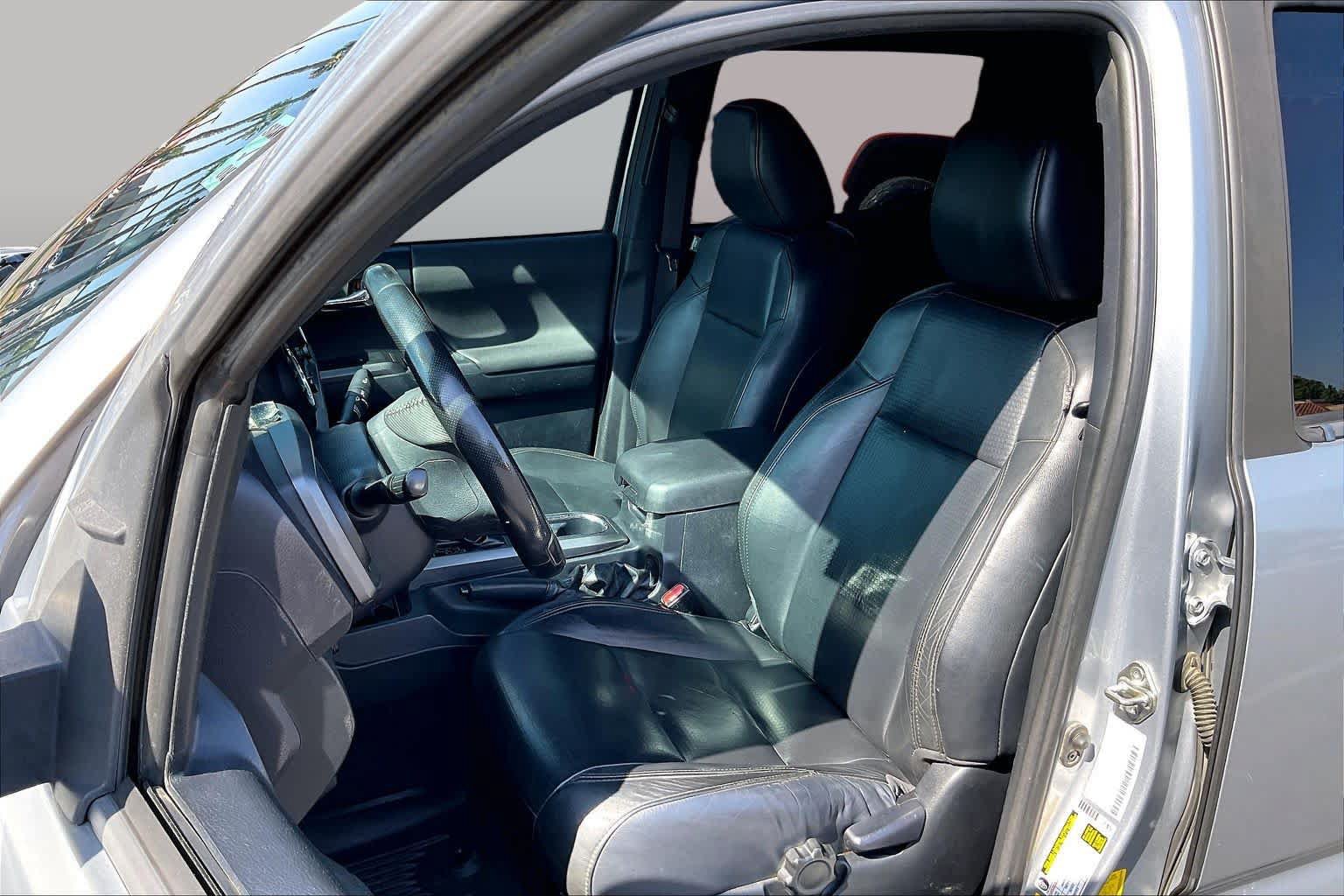 Used 2019 Toyota Tacoma TRD Off-Road AWD/4WD image 6
