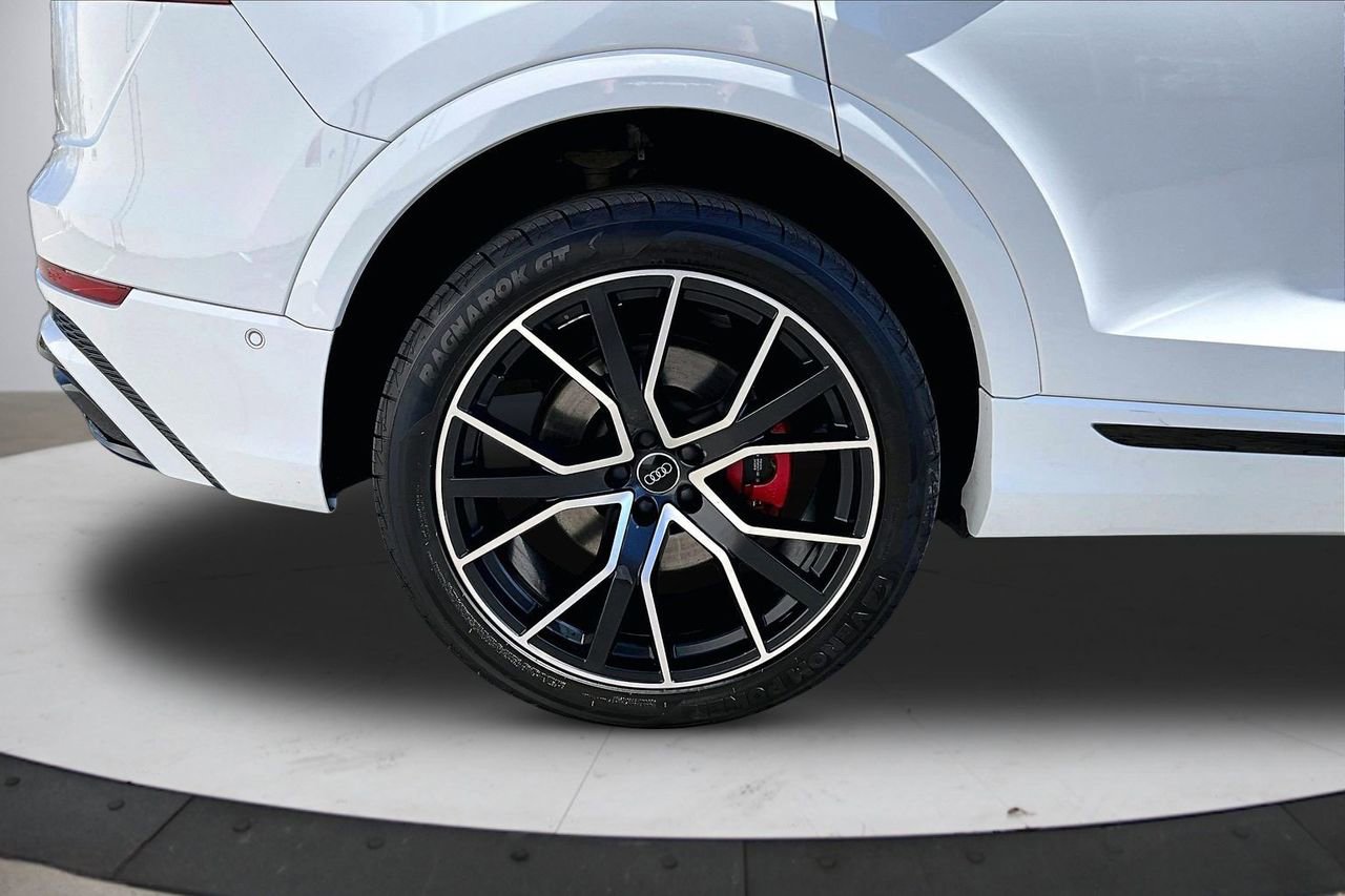 Used 2020 Audi Q8 Premium Plus w/ Premium Plus Package image 36