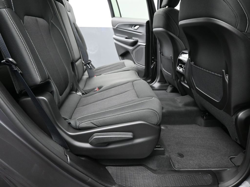 New 2025 Jeep Grand Cherokee L Laredo w/ Luxury Tech Group I image 16