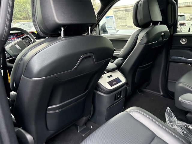 New 2025 Lincoln Navigator Reserve w/ Jet Appearance Package image 17