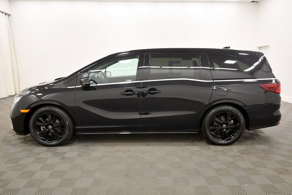 Certified 2024 Honda Odyssey Sport image 4