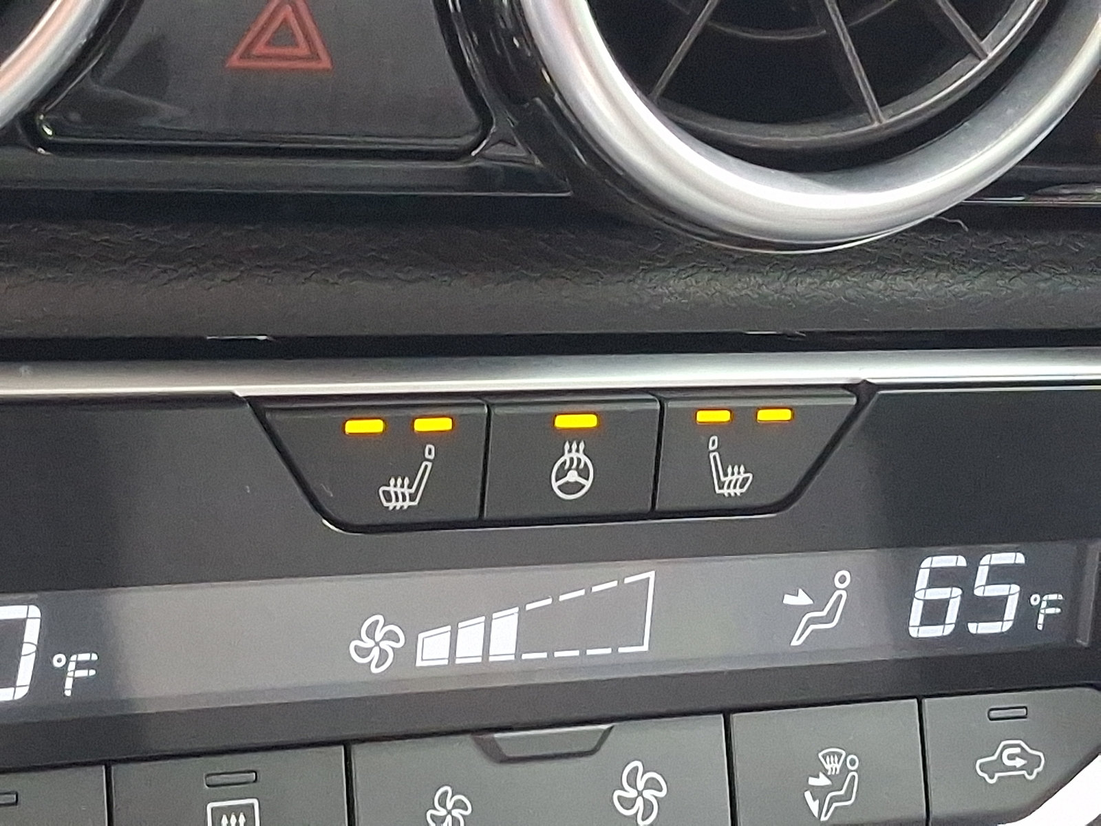 Certified 2022 Nissan Sentra SV w/ All-Weather Package FWD image 23