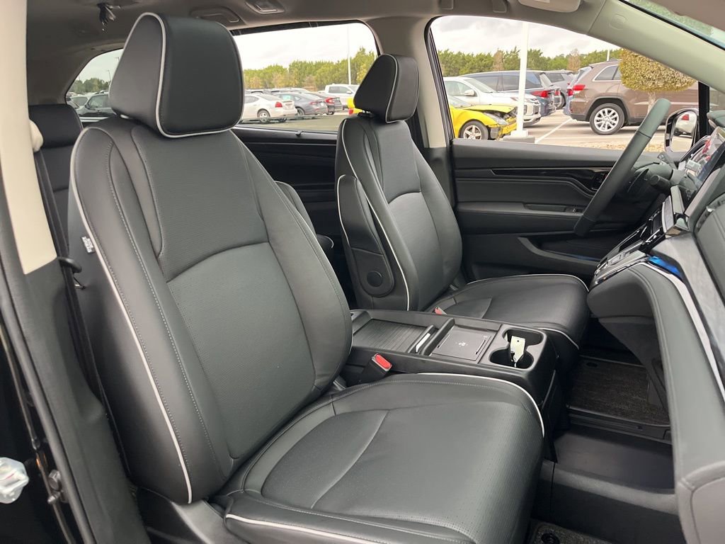 Certified 2026 Honda Odyssey Elite image 30