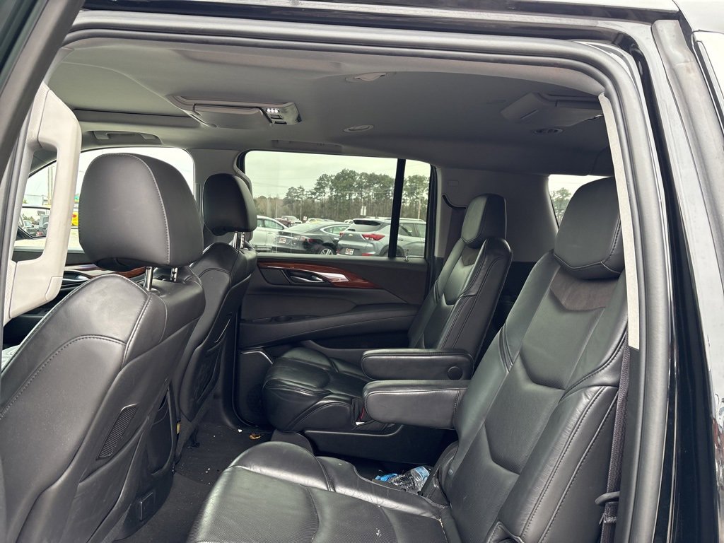 Used 2015 Cadillac Escalade ESV Premium image 7