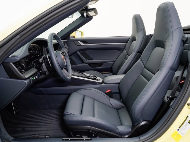 Certified 2025 Porsche 911 Carrera image 8