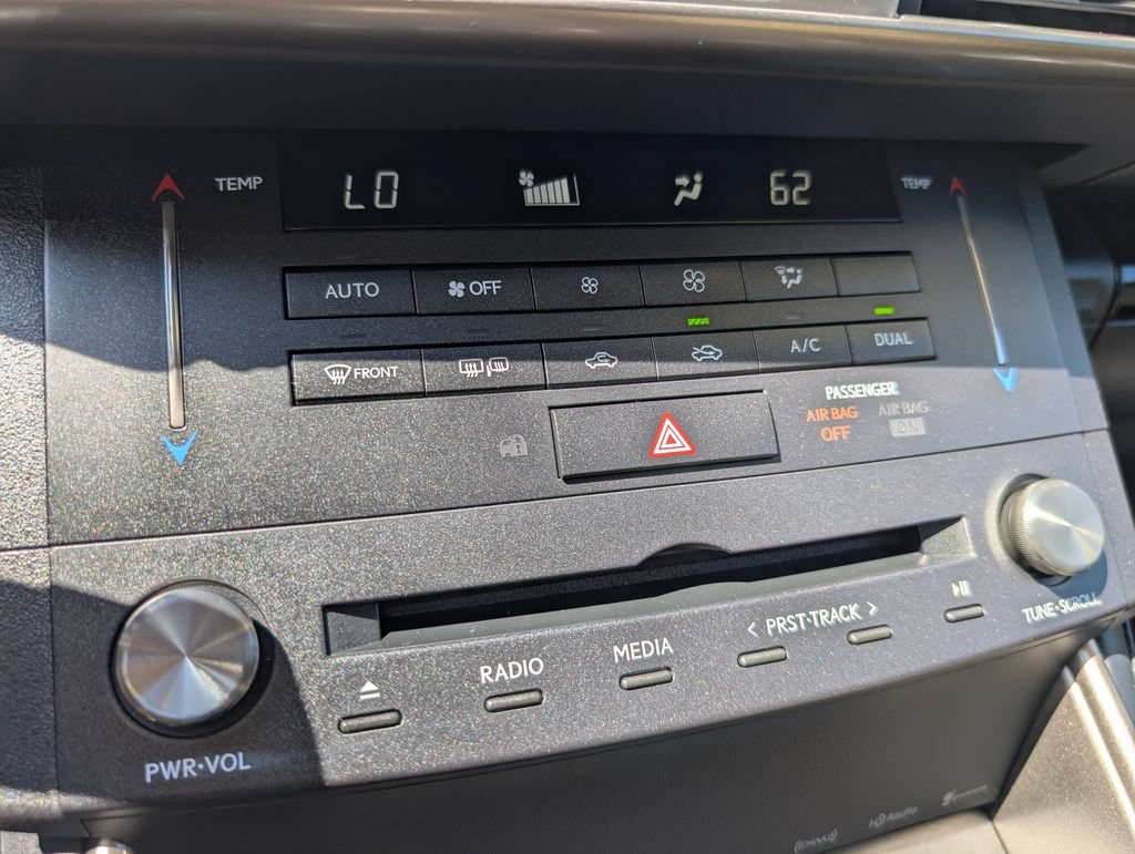 Used 2016 Lexus IS 200t RWD image 21