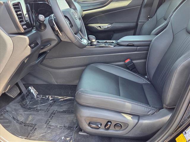 Used 2024 Lexus NX 350h NX 350h image 16