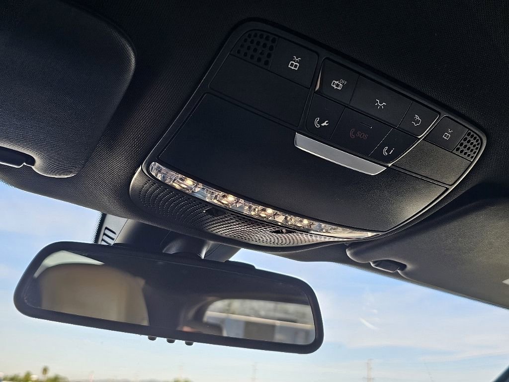 Used 2018 Mercedes-Benz GLC 300 image 9