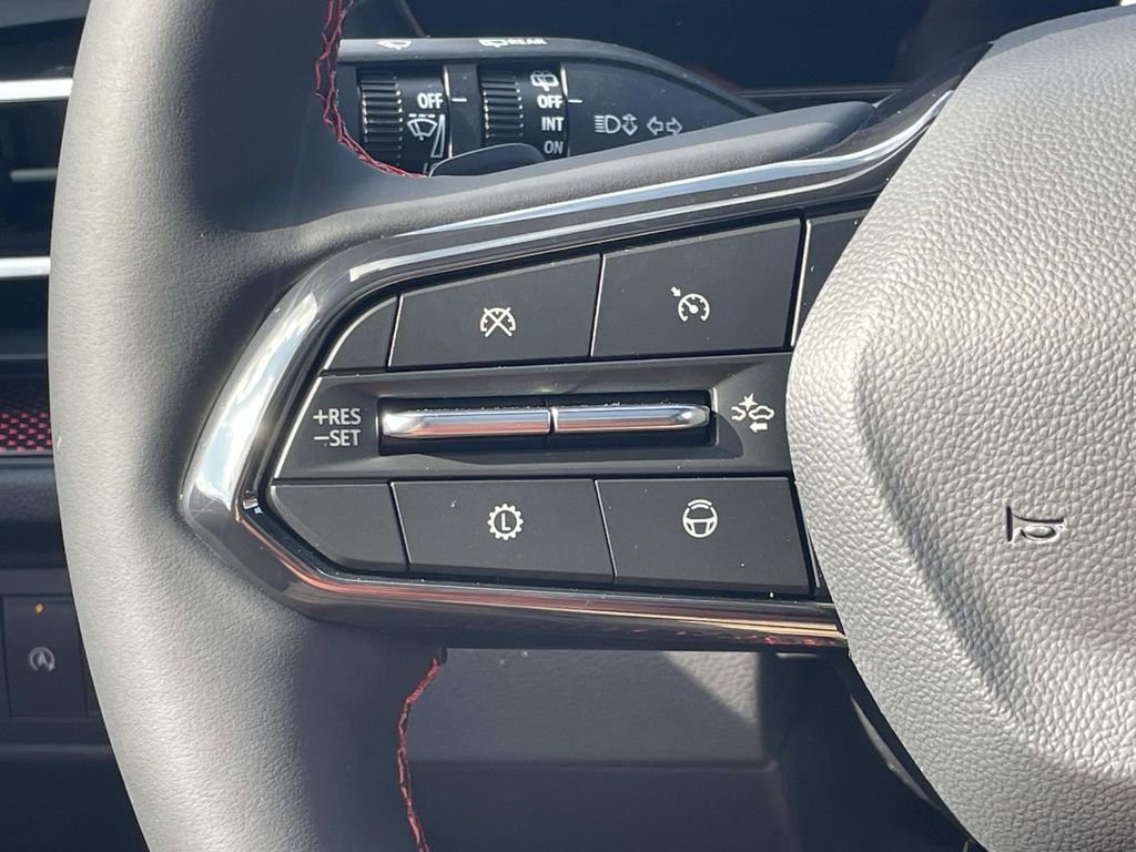 New 2026 Chevrolet Traverse RS image 31