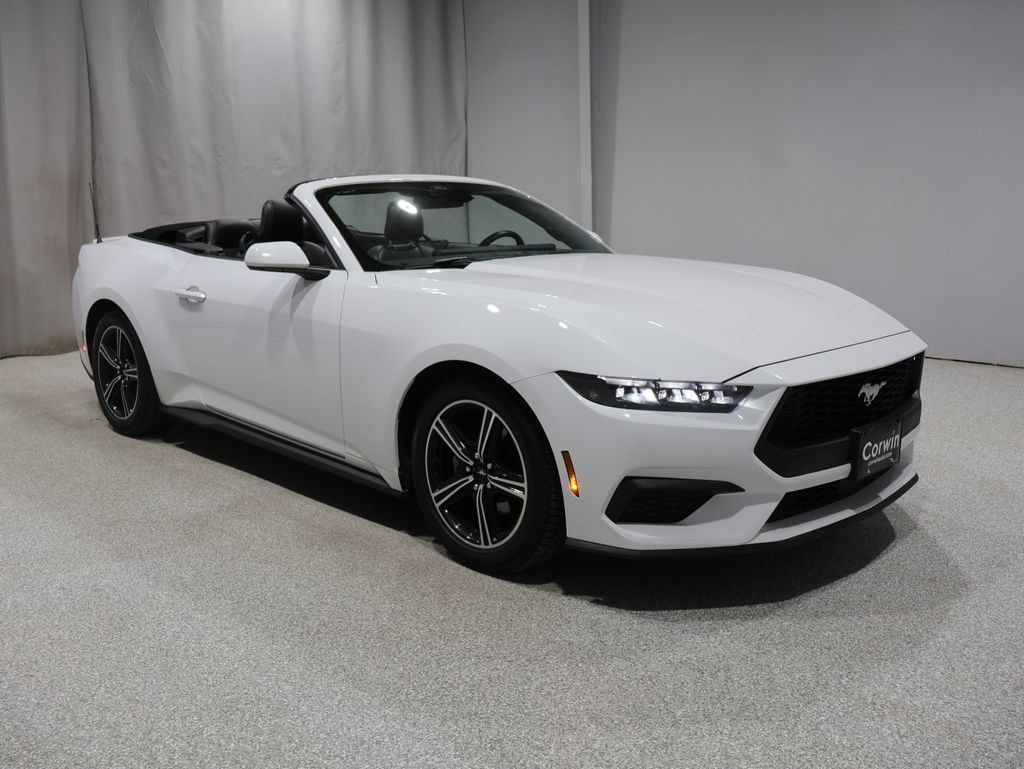 Used 2025 Ford Mustang Premium RWD image 8