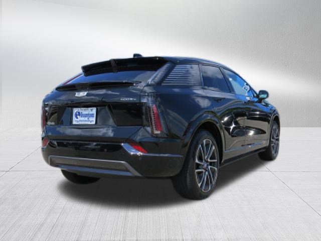 New 2025 Cadillac Optiq Sport 2 w/ LPO, Floor Liner Package image 3