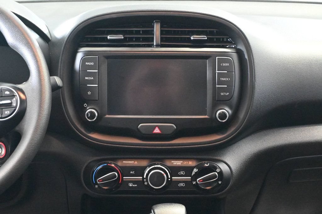 Used 2024 Kia Soul LX FWD image 13