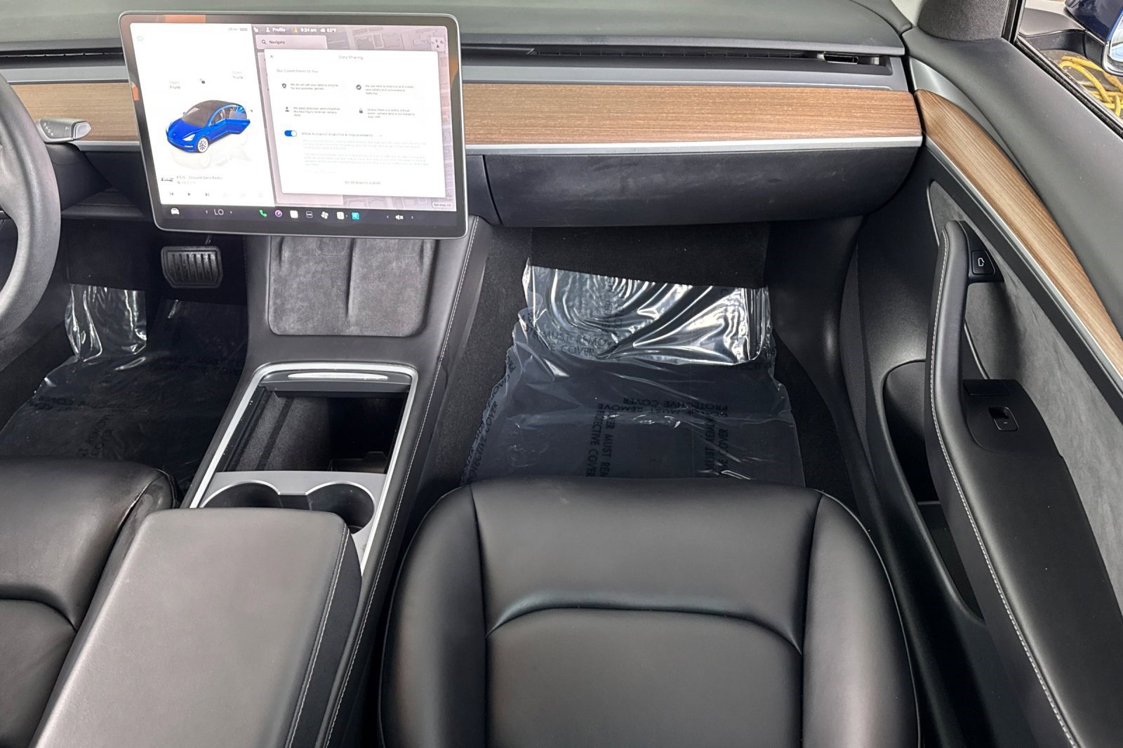 Used 2023 Tesla Model 3 Standard Range image 29