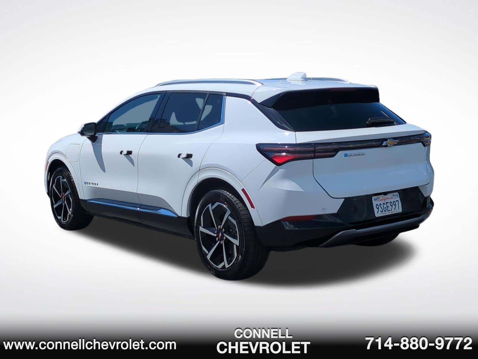 Used 2025 Chevrolet Equinox EV LT w/ Convenience Package image 7