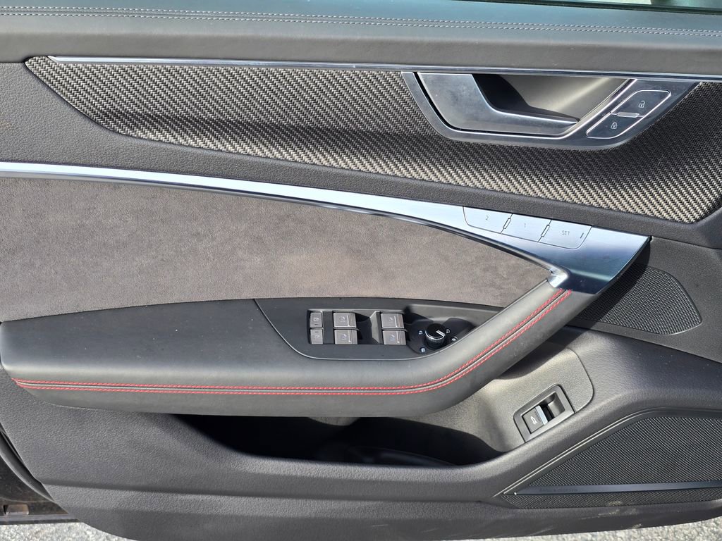 Used 2025 Audi S6 Prestige image 19