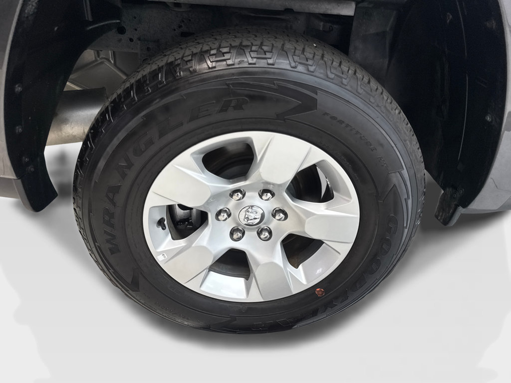 Used 2025 RAM 1500 Big Horn RWD image 84