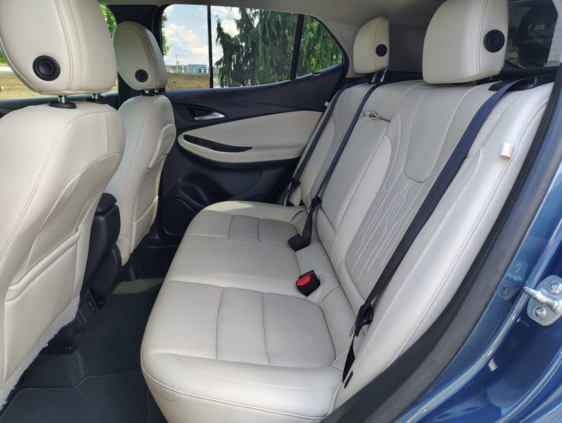 Certified 2024 Buick Encore GX Avenir AWD/4WD image 21
