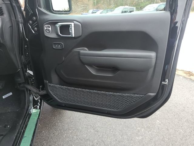 New 2026 Jeep Wrangler Unlimited Sport w/ Convenience Group AWD/4WD image 10
