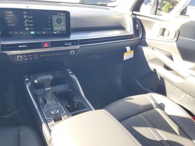 New 2026 Kia Sorento S w/ S Panoramic Sunroof Package FWD image 11