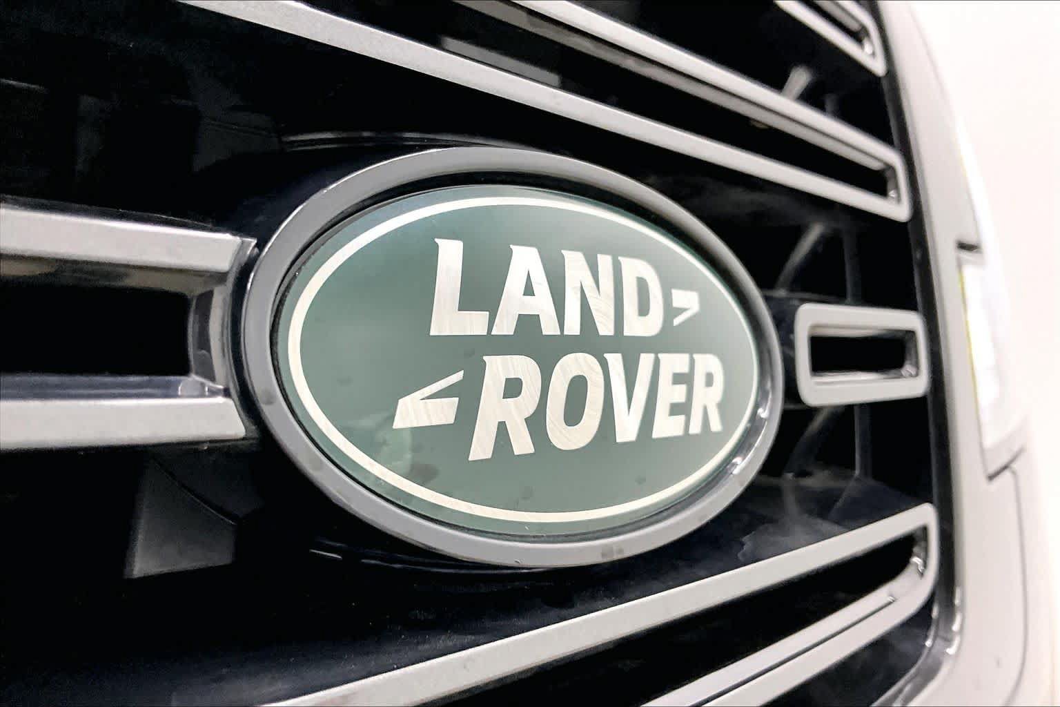Used 2025 Land Rover Range Rover SE AWD/4WD image 10