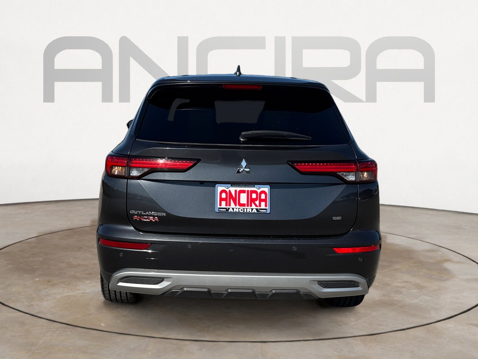 Used 2024 Mitsubishi Outlander SE image 9