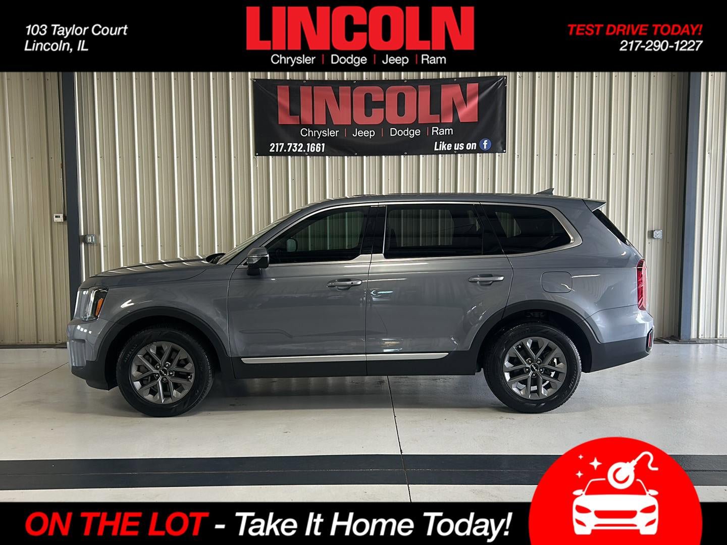 Used 2023 Kia Telluride LX FWD image 1