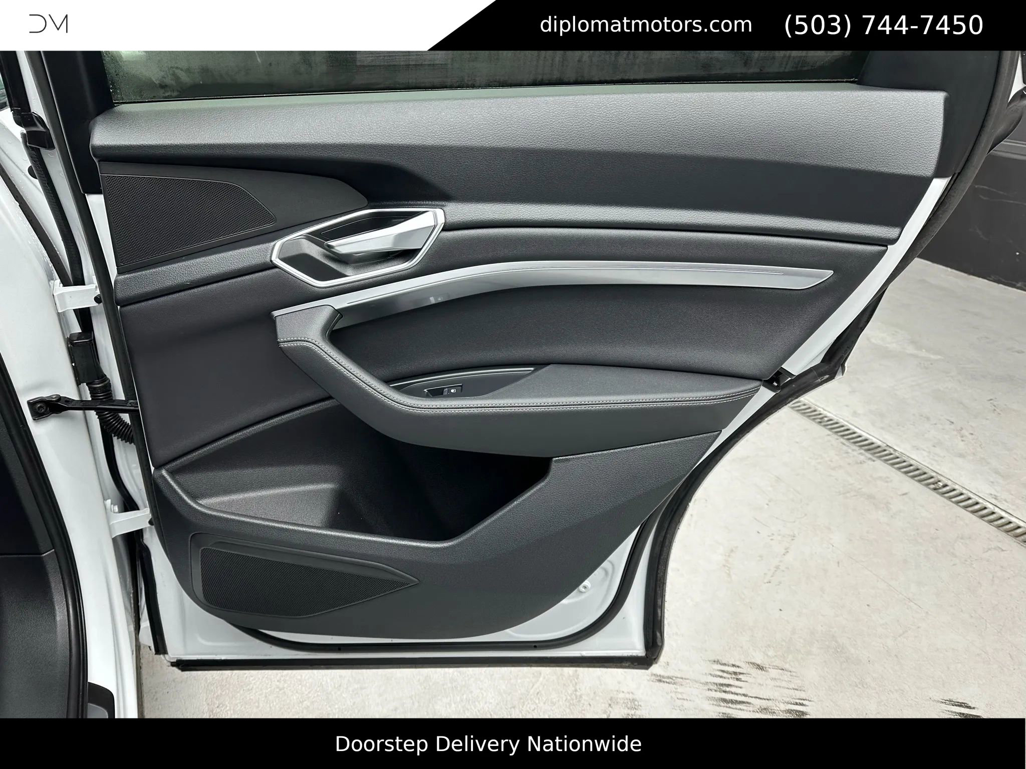 Used 2021 Audi e-tron Premium w/ Convenience Plus Package image 35