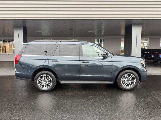 Certified 2025 Ford Expedition Active image 8