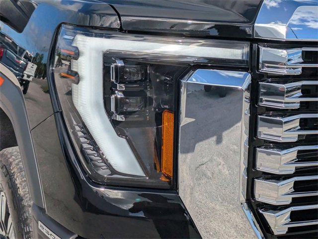 New 2026 GMC Sierra 2500 Denali w/ Denali Reserve Package image 10