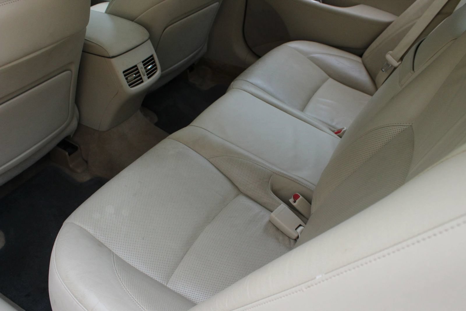 Used 2010 Lexus ES 350 FWD image 21