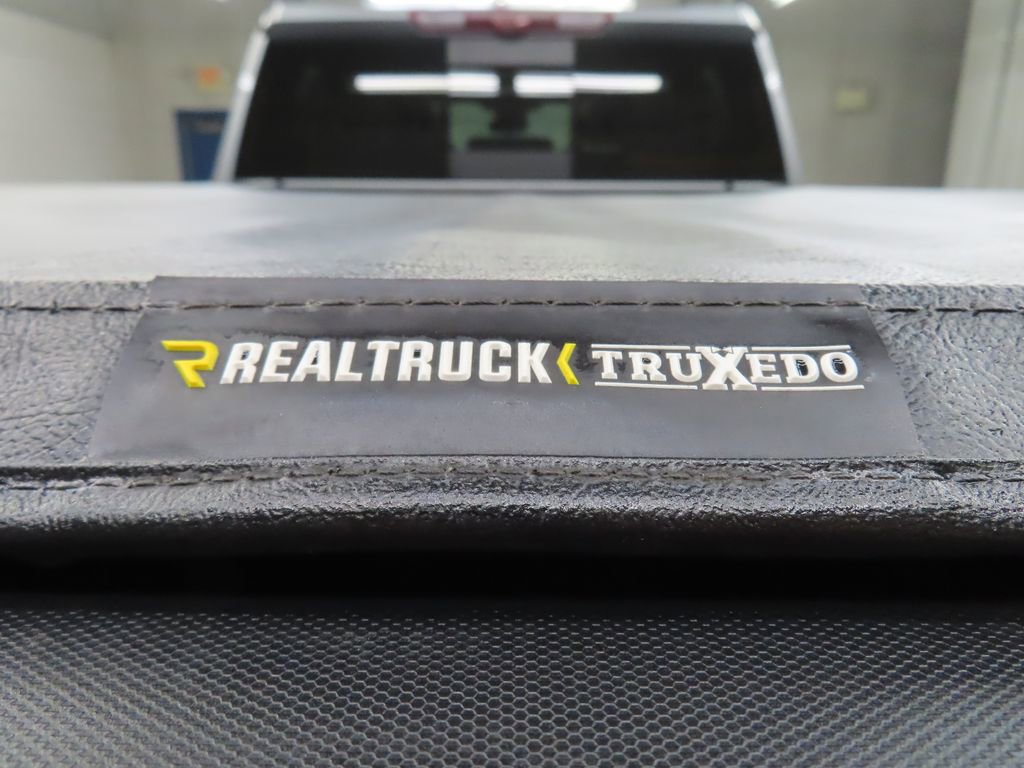 Used 2025 Chevrolet Silverado 2500 LTZ w/ LTZ Plus Package AWD/4WD image 45