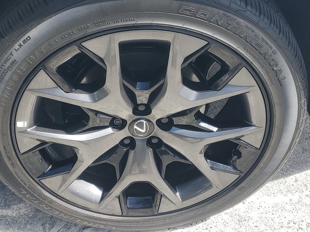 Used 2025 Lexus TX 500h AWD w/ Technology Package image 4