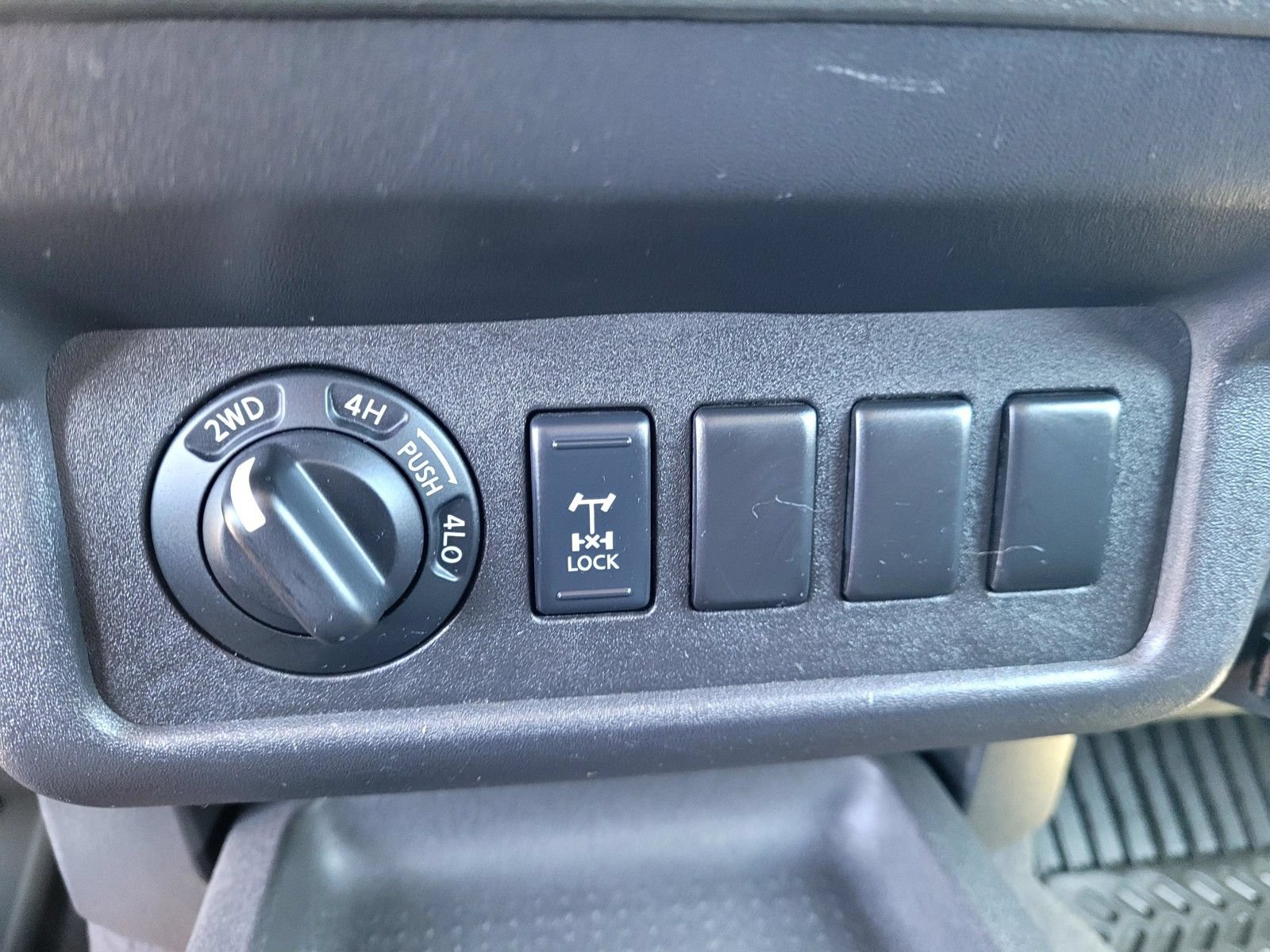 Used 2006 Nissan Frontier NISMO w/ (N01) Utility Bed Pkg AWD/4WD image 24