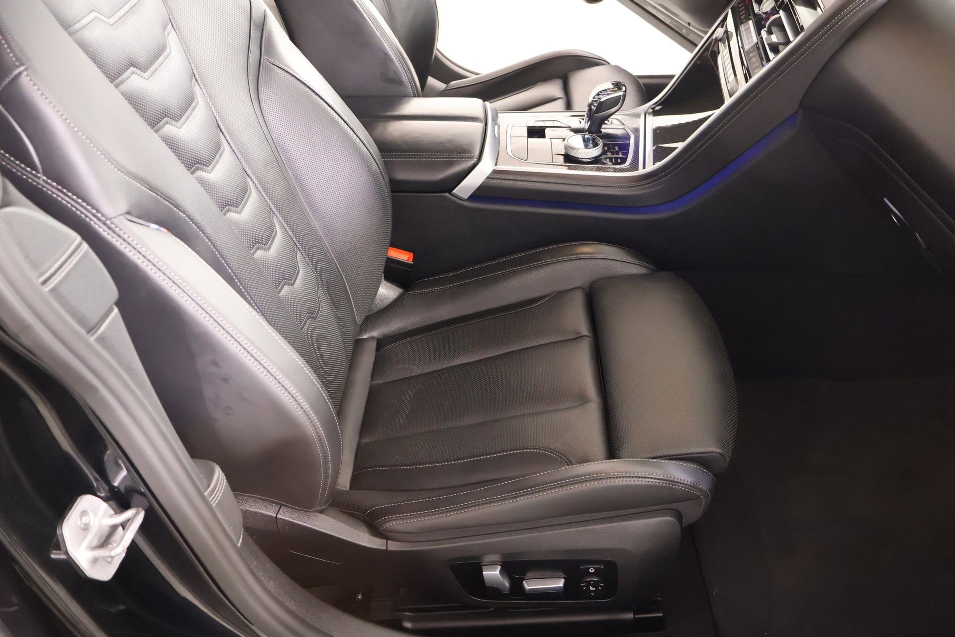 Used 2024 BMW M850i Gran Coupe xDrive image 14