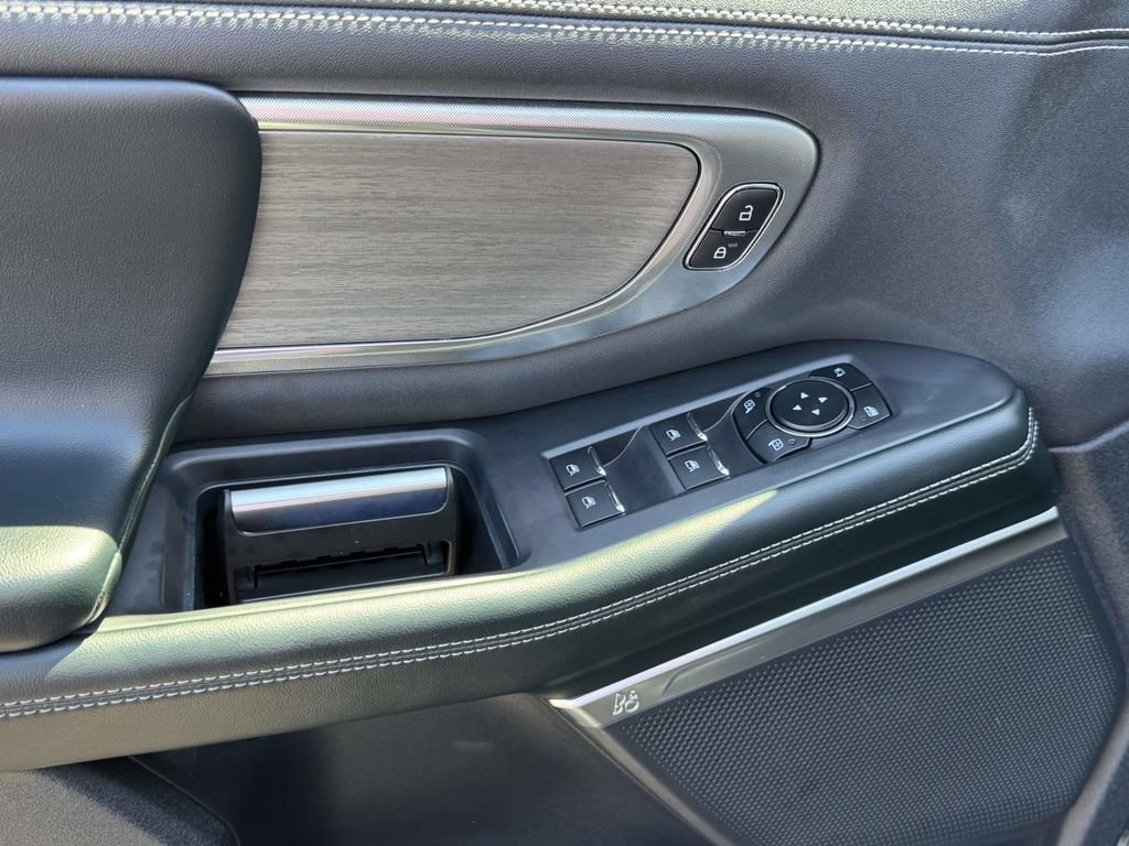 Used 2026 Ford Expedition Max Platinum AWD/4WD image 19