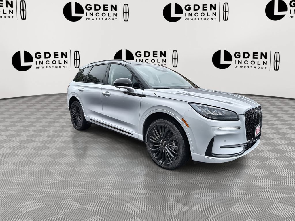 Used 2026 Lincoln Corsair Premiere AWD/4WD image 2