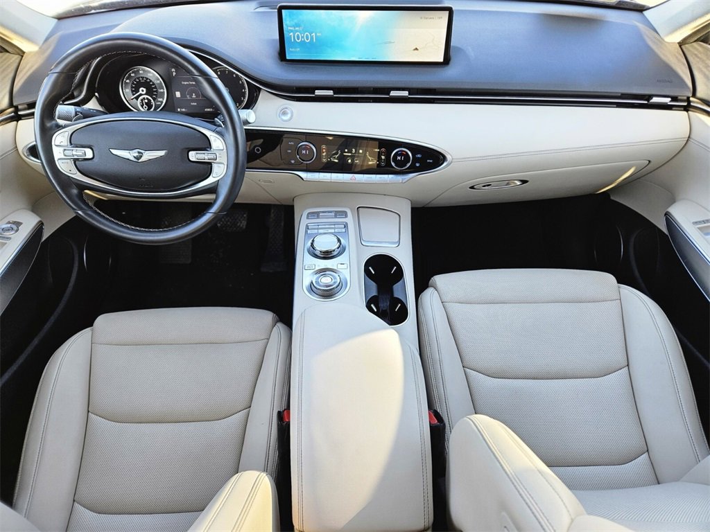 Used 2023 Genesis GV70 2.5T w/ Select Package image 9