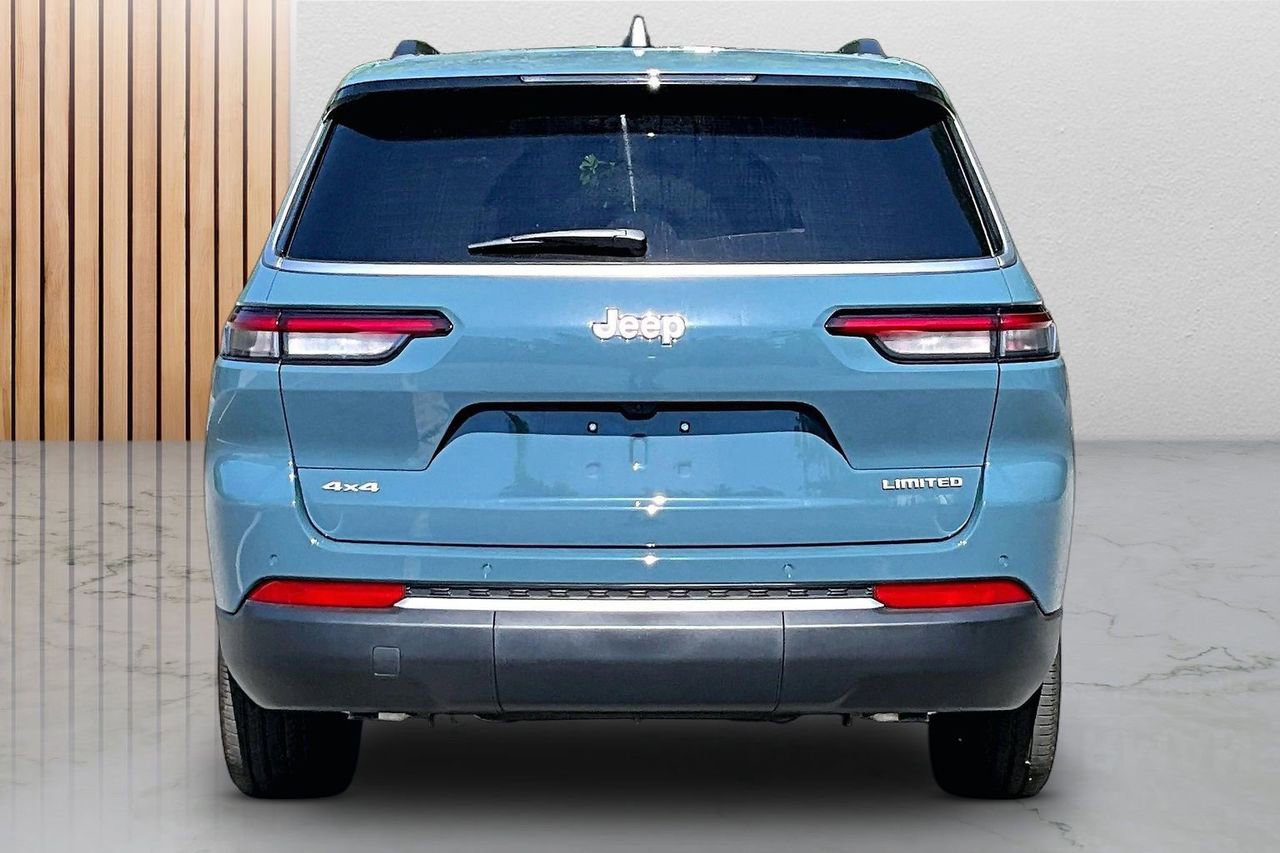 New 2026 Jeep Grand Cherokee L Limited w/ Trailer Tow Package AWD/4WD image 8