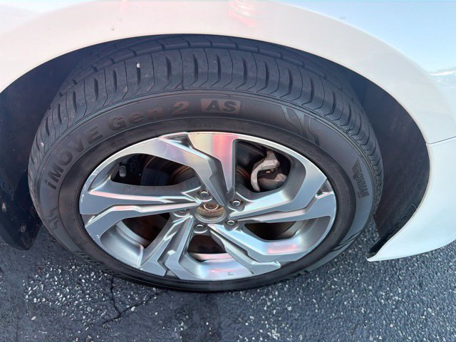 Used 2018 Honda Accord EX image 29